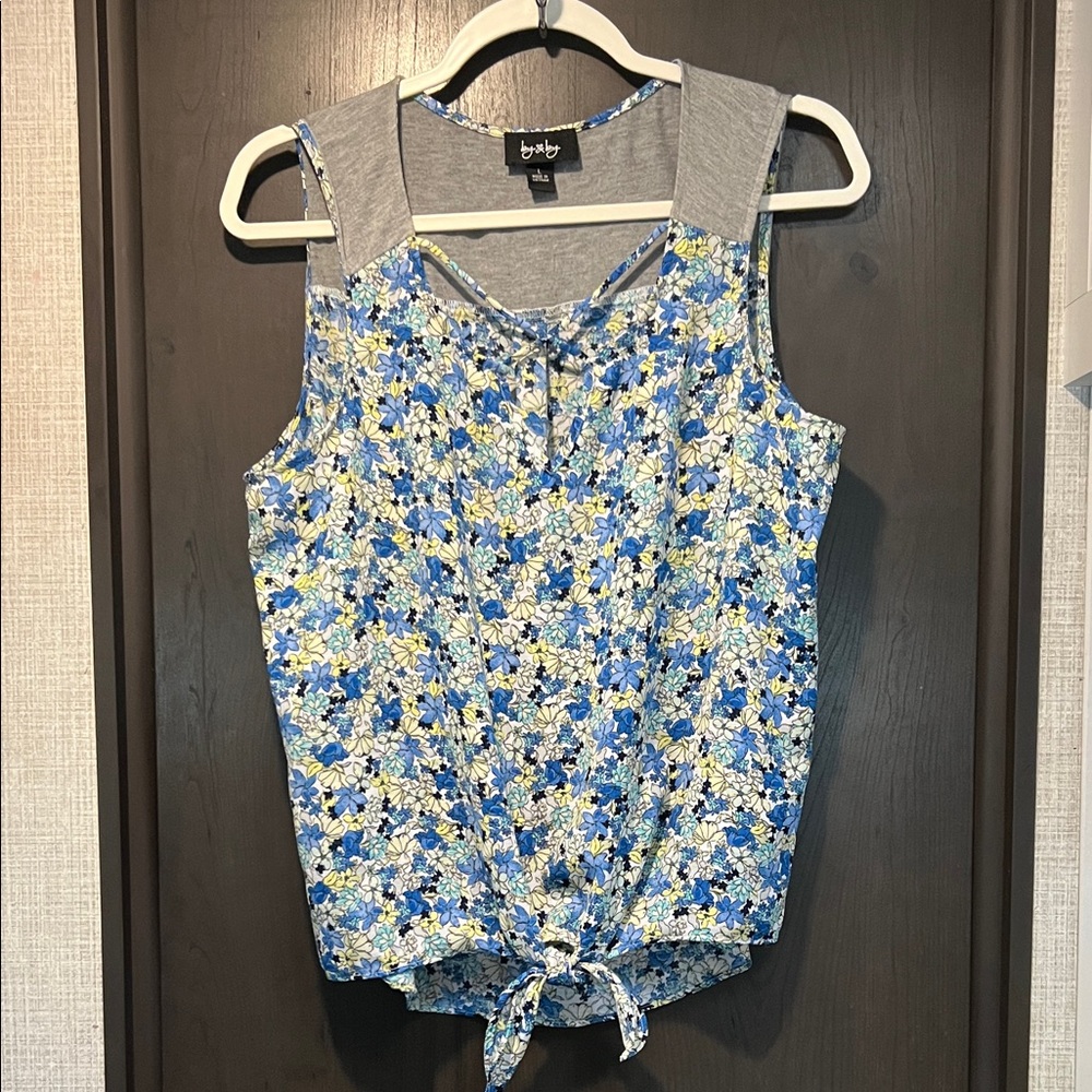 Bobeau Blue and Gray Floral Blouse